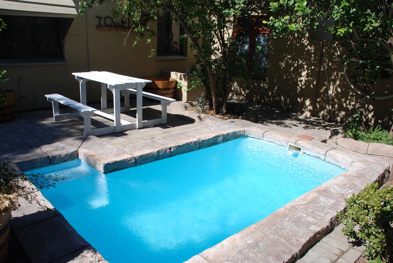 86 On Langenhoven Bed & Breakfast Oudtshoorn Exterior photo