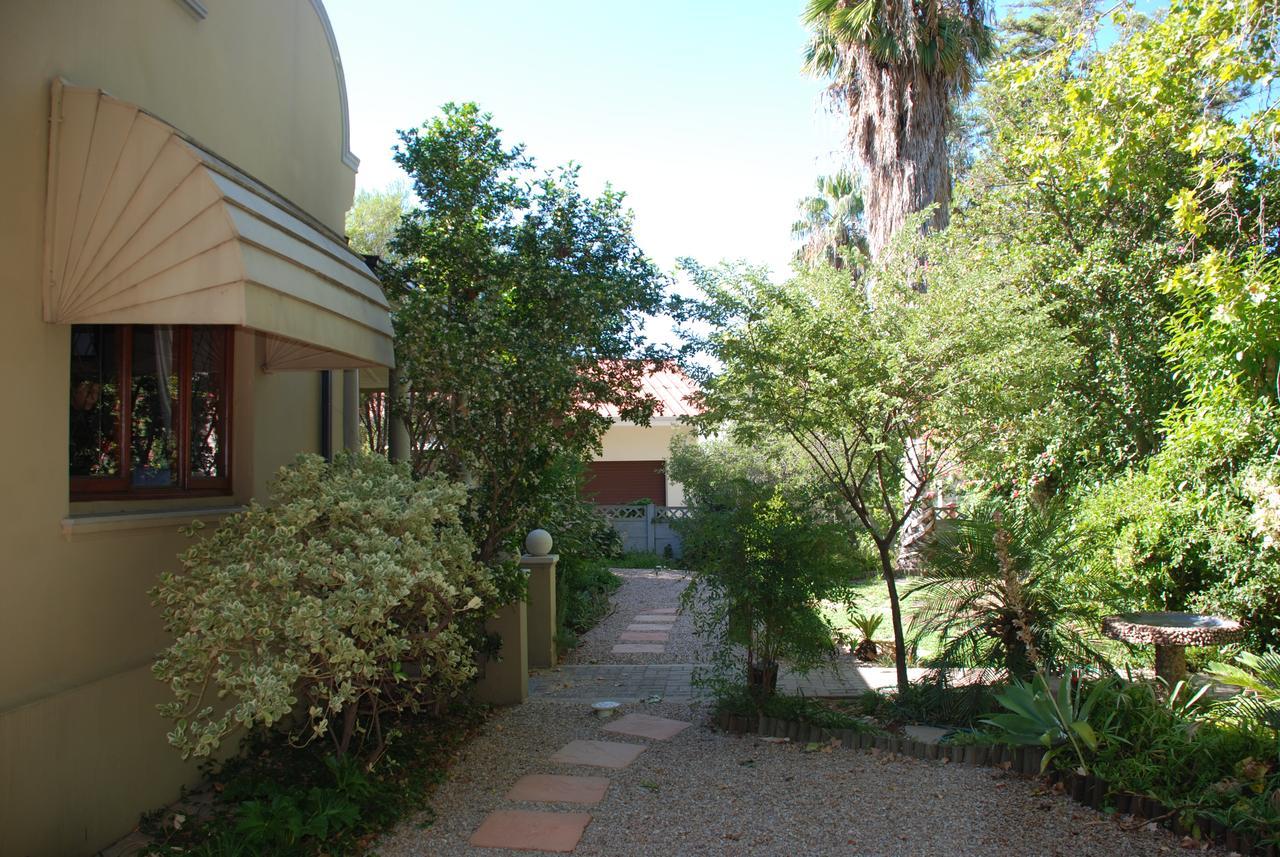86 On Langenhoven Bed & Breakfast Oudtshoorn Exterior photo